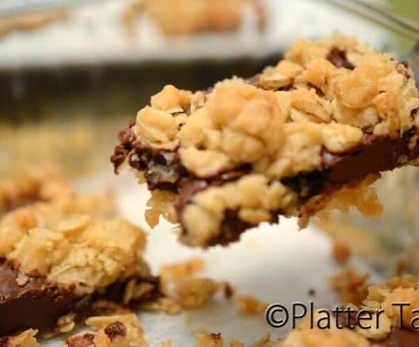 a close up of a Nutella oatmeal crumb bar