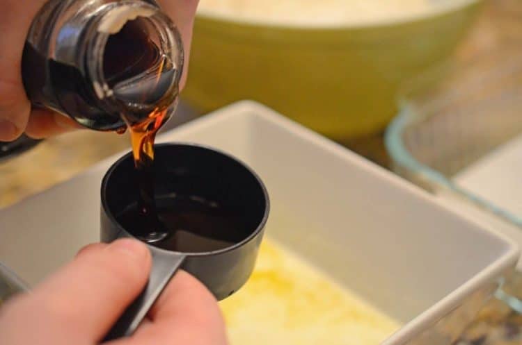 maple syrup in a cup