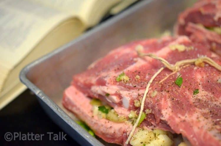 Spareribs in a pan.