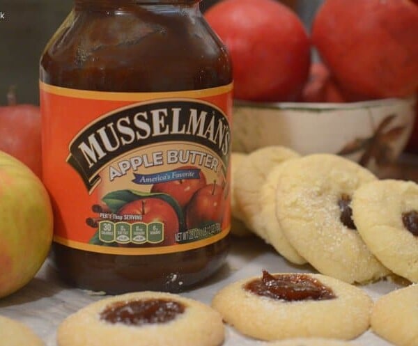 a close up of apple butter cookies