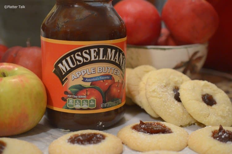 a close up of apple butter cookies