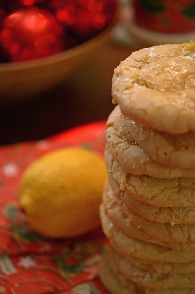 A close up of cookies