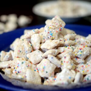 A bowl of puppy chow.