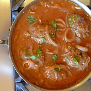 A pan of Salisbury steak.