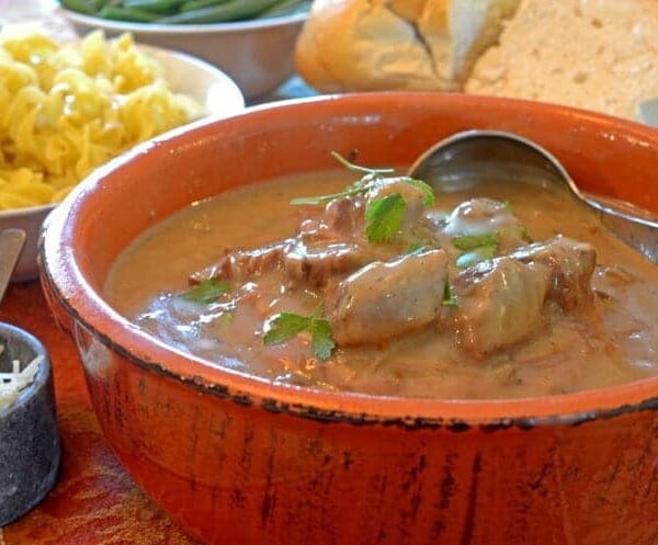 A bowl of beef tips.