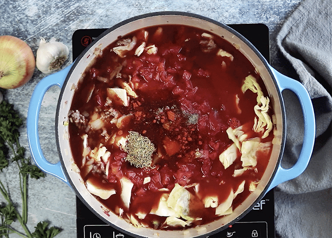 Pot of cabbage and tomato