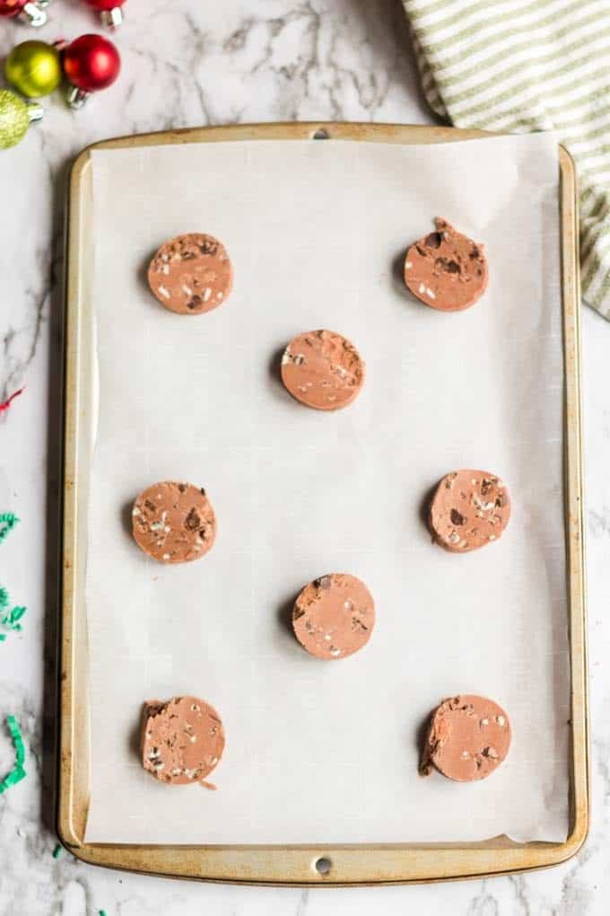 A tray of cookies on a baking sheet