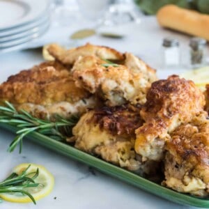 A plate of crispy chicken.