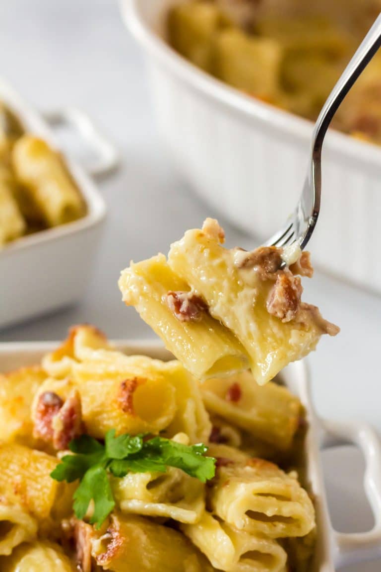 The BEST Macaroni and Cheese (with Bacon)