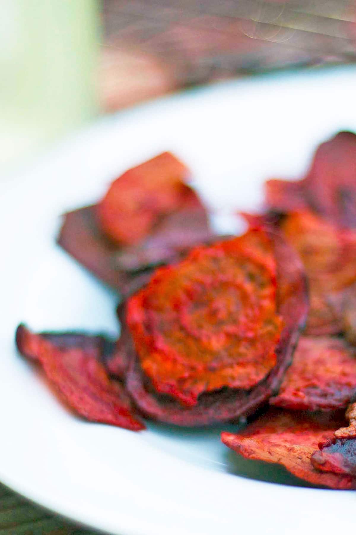 Beet chips recipe Plate of colorful beet chips