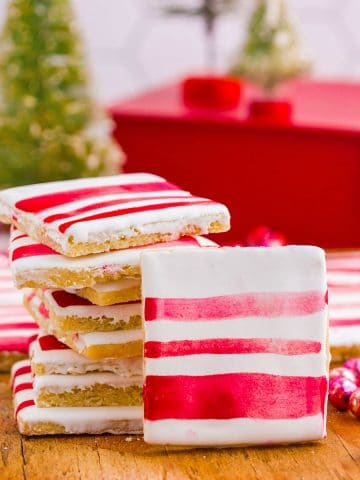 a bunch or peppermint sugar cookioes
