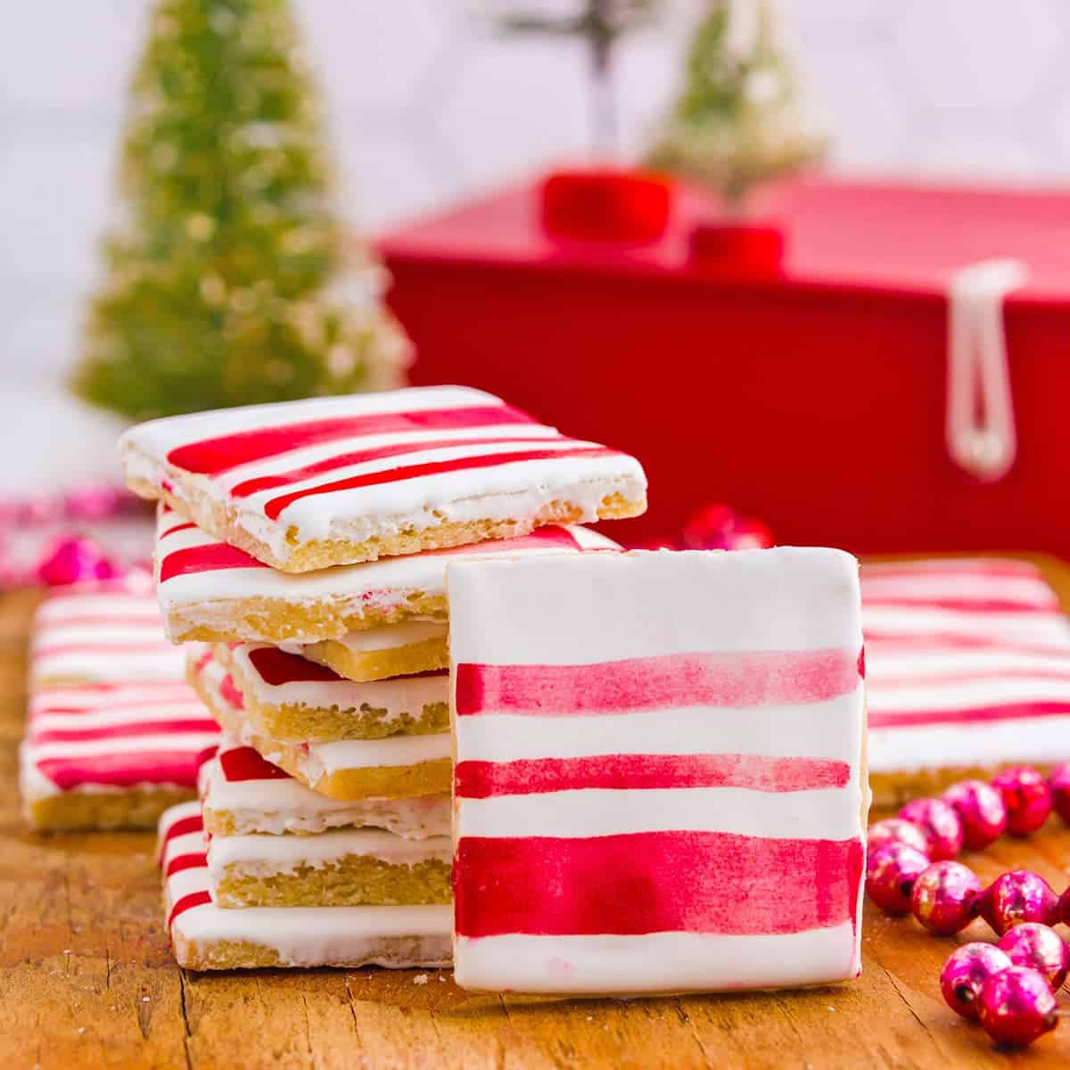 Peppermint sugar cookies with red stripes