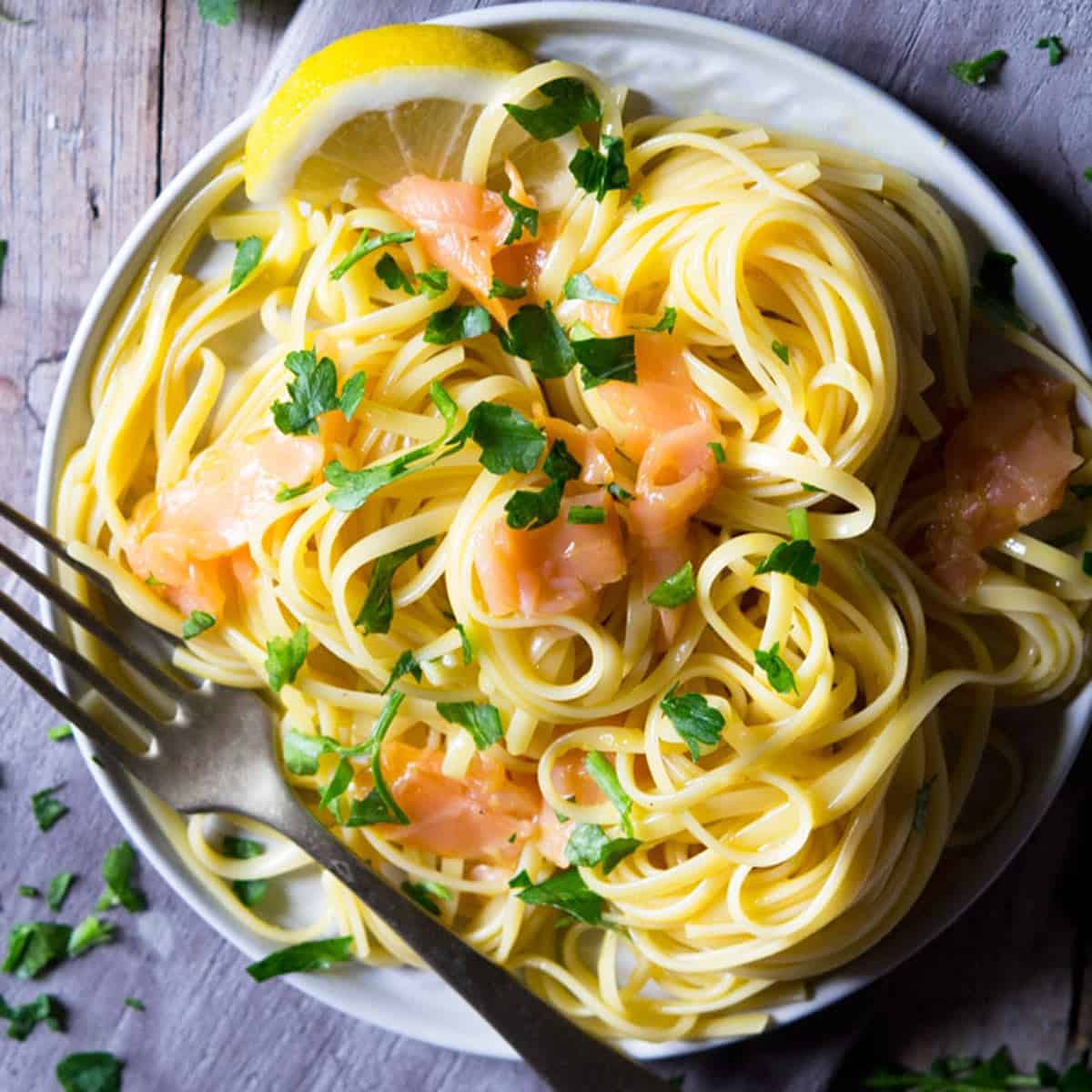 A bowl of pasta.