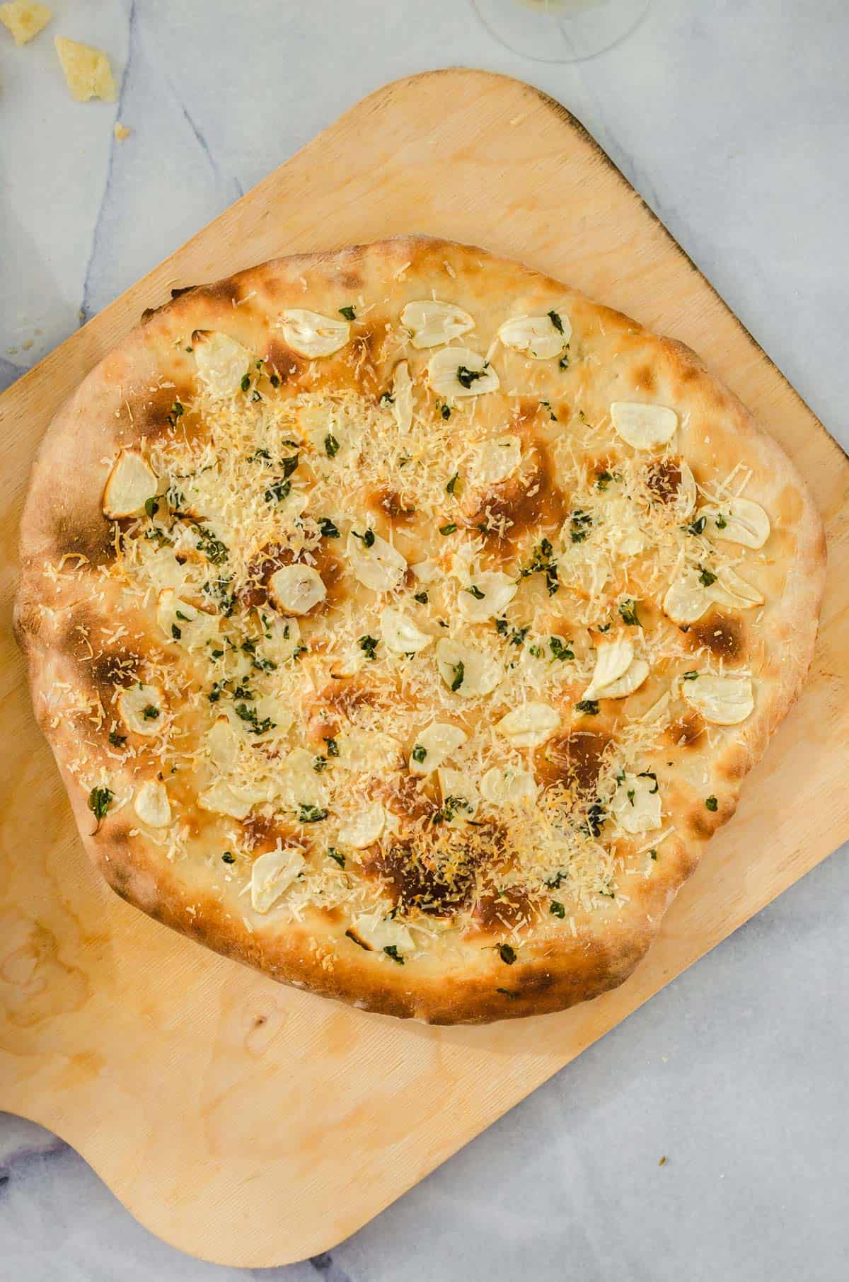 A fresh-baked garlic pizza.