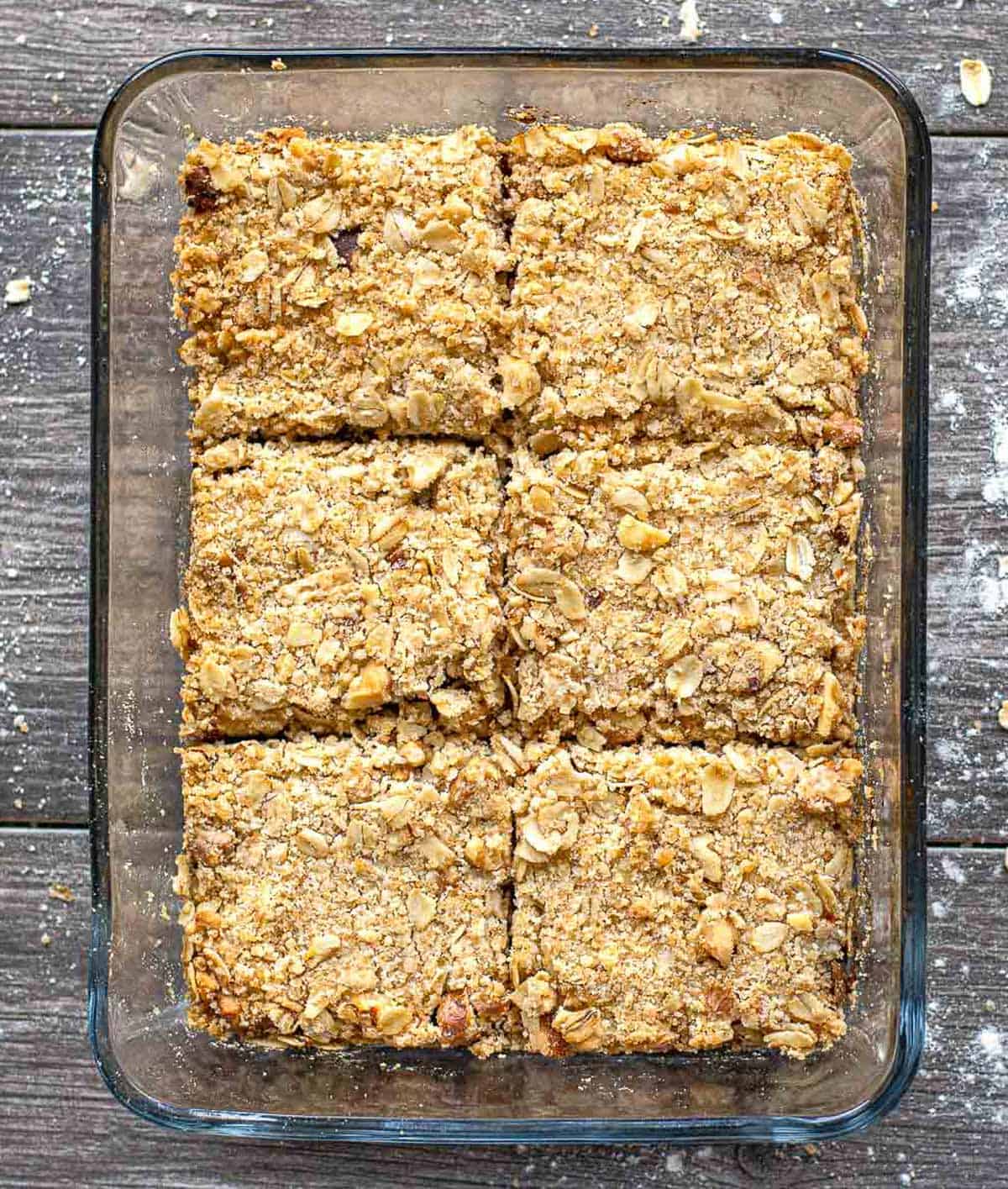 A pan of fig bars.