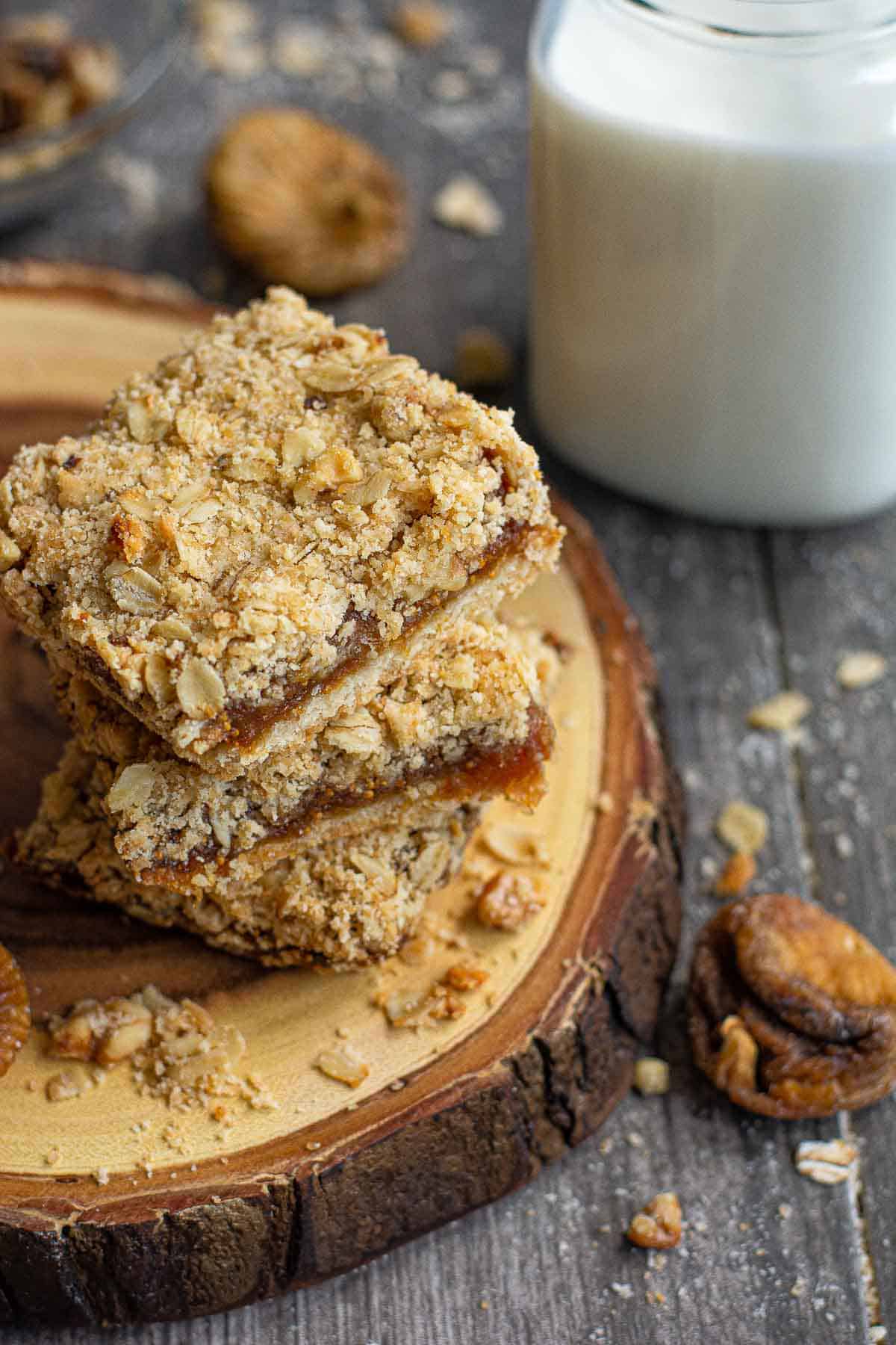 A stack of fig bars.