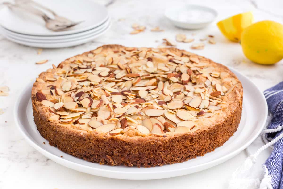 Scandinavian Almond Cake