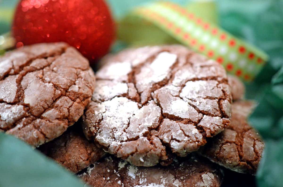 Some chocolate crinkle cookies.